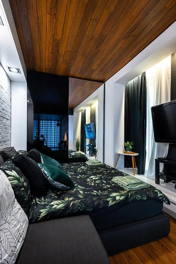 Central Cozy&Modern Studio With Garden Sofia
